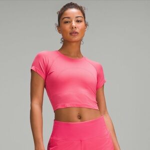 Swiftly Tech Cropped Short Sleeve 2.0